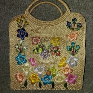 Wicker bag With Embroidered Flower Design